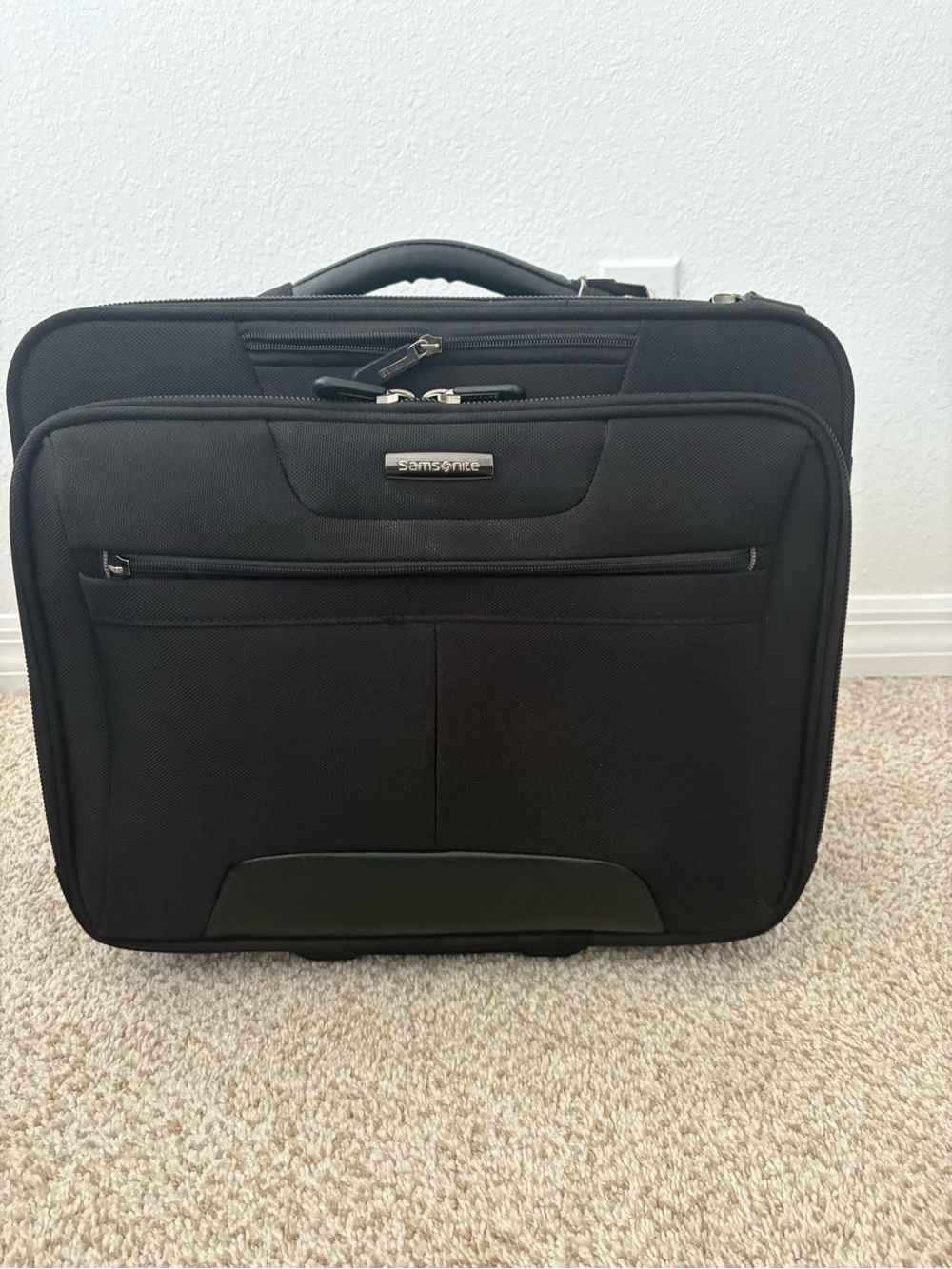 Samsonite Black Laptop Briefcase with Front Organizer